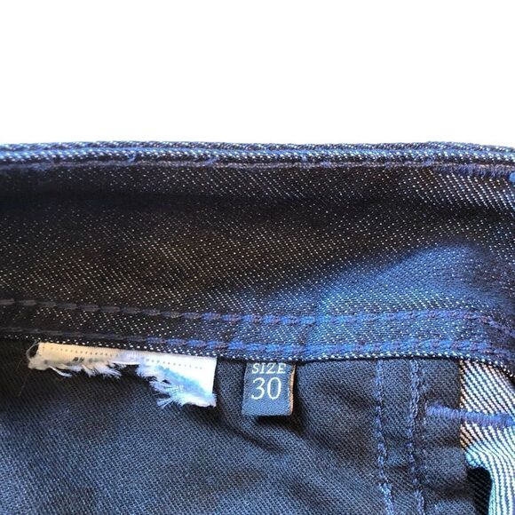 𝅺guess Original Premium Dark Wash Jeans EUC - Picture 8 of 15